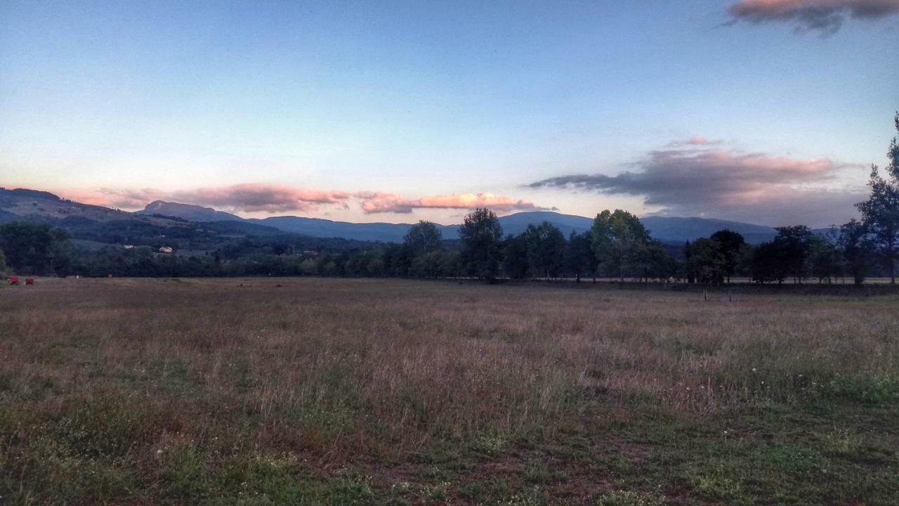 Agriturismo Casa Agricola Rossi Appartamenti In Casentino Сочи Экстерьер фото