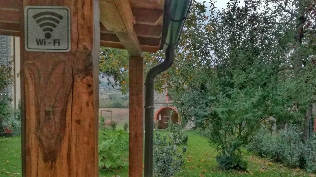 Agriturismo Casa Agricola Rossi Appartamenti In Casentino Сочи Экстерьер фото